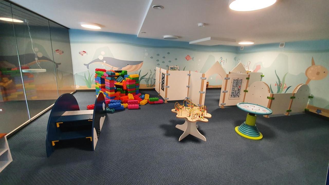 Apartament Baltyk Nadmorskie Tarasy Z Parkingiem Kołobrzeg Kültér fotó
